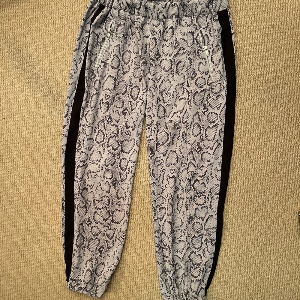 GUESS Joggers